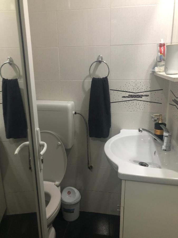 Garsoniera Aleea Trandafirilor Apartamento Băile Herculane Exterior foto